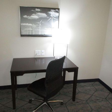 Best Western Plus Mcpherson Εξωτερικό φωτογραφία